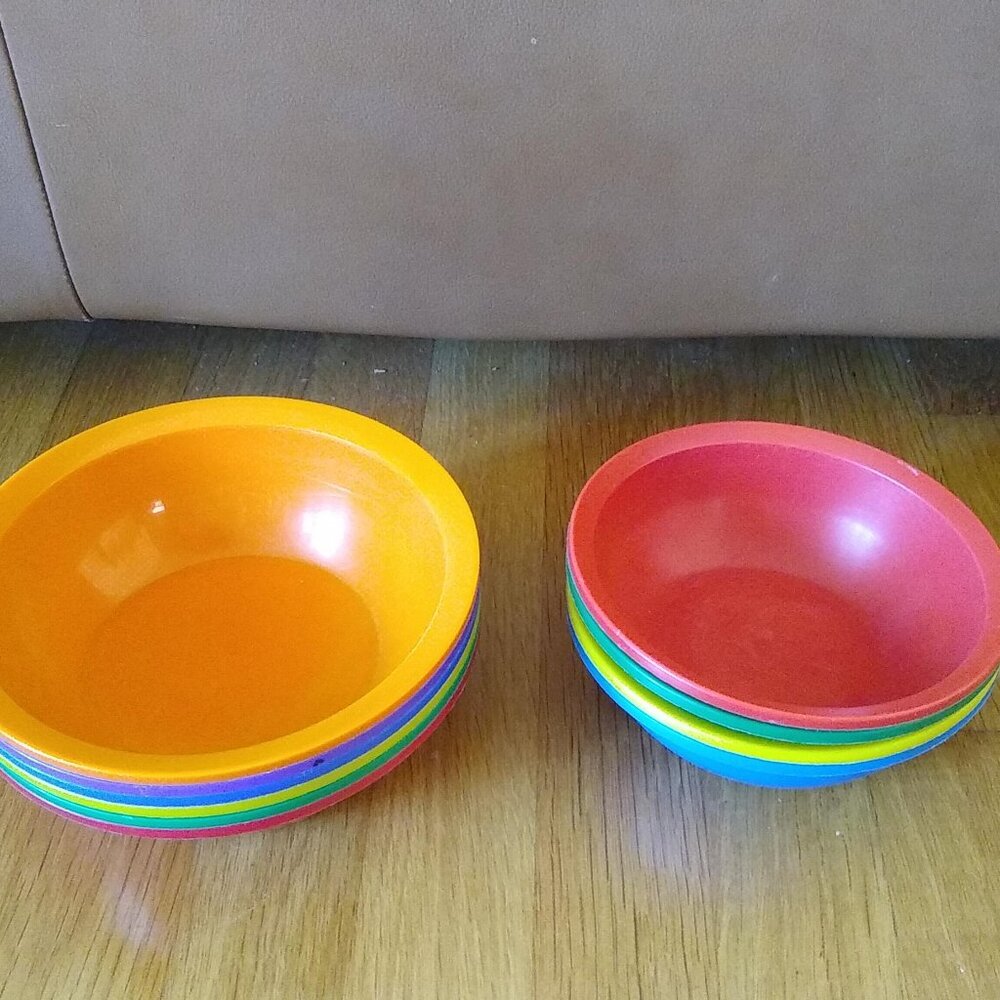 Large Colored Paint / sorting bowls 7" x 6  + Small 6" x 4   10 Used painting